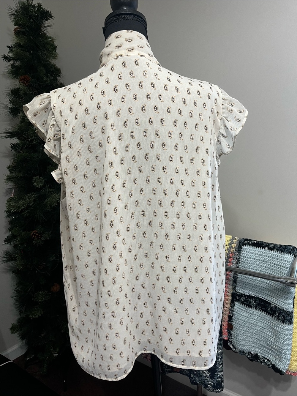 Ann Taylor Cream Paisley Tie-Neck Blouse - Picture 3 of 9